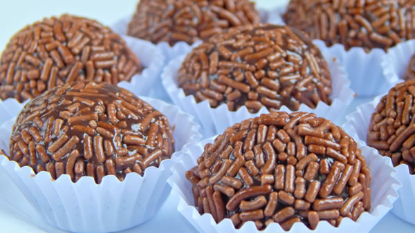 brigadeiros nas frominhas